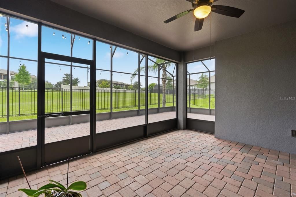 For Sale: $560,000 (4 beds, 3 baths, 2510 Square Feet)