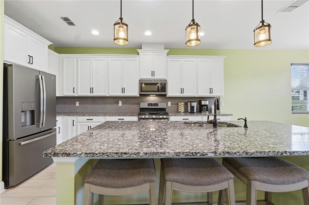 For Sale: $560,000 (4 beds, 3 baths, 2510 Square Feet)