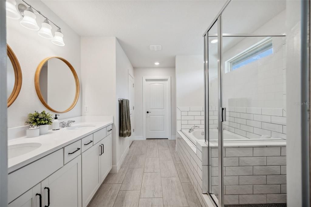 For Sale: $589,000 (5 beds, 3 baths, 2470 Square Feet)