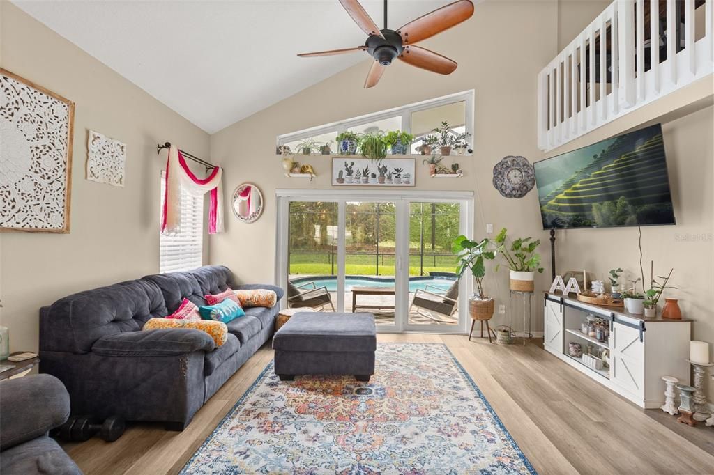 For Sale: $475,000 (3 beds, 2 baths, 1962 Square Feet)
