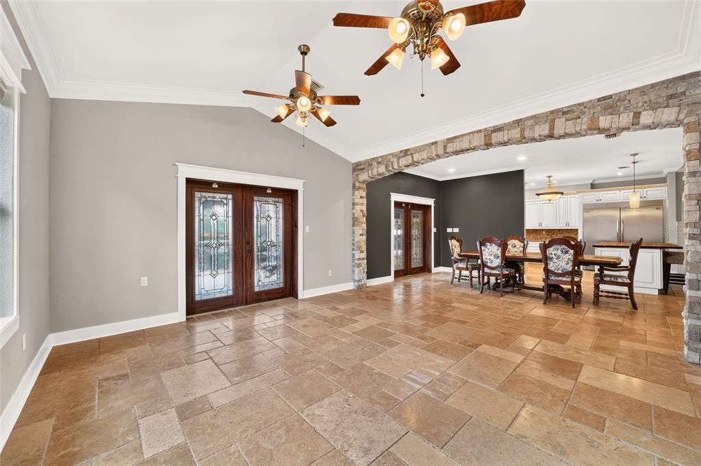For Sale: $1,100,000 (5 beds, 4 baths, 4463 Square Feet)