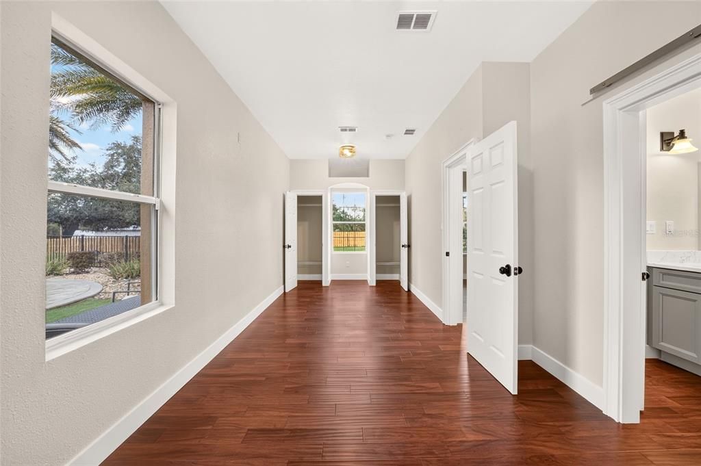 For Sale: $1,100,000 (5 beds, 4 baths, 4463 Square Feet)