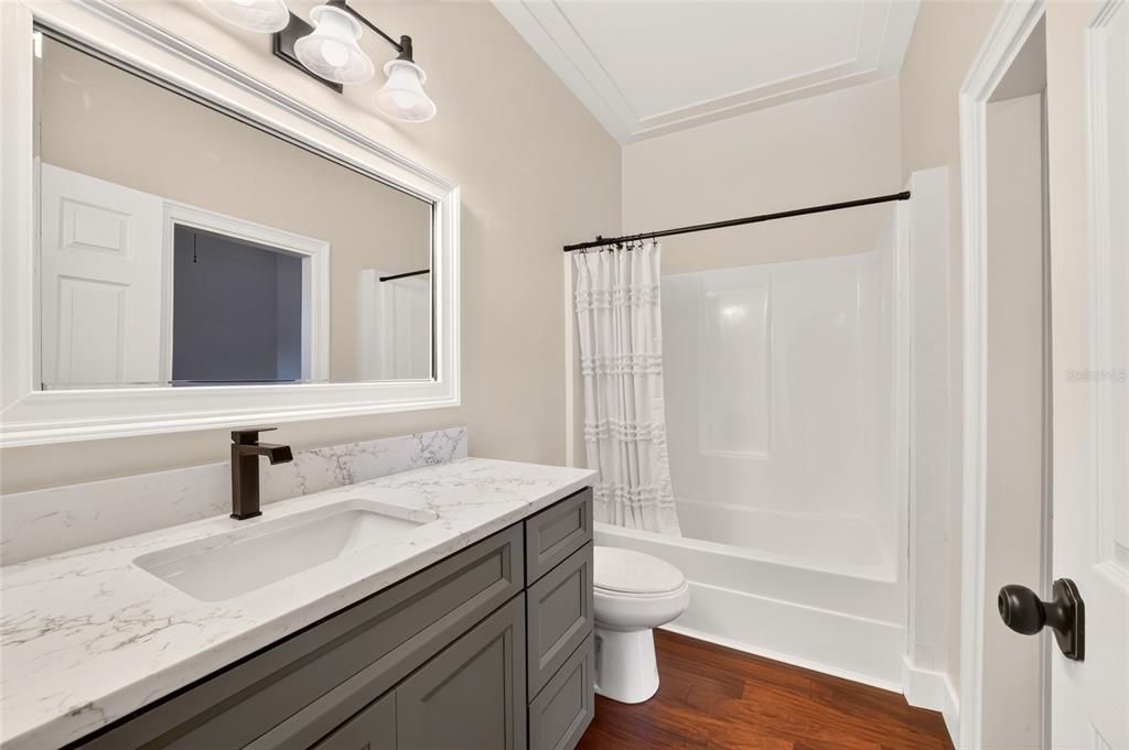 For Sale: $1,100,000 (5 beds, 4 baths, 4463 Square Feet)