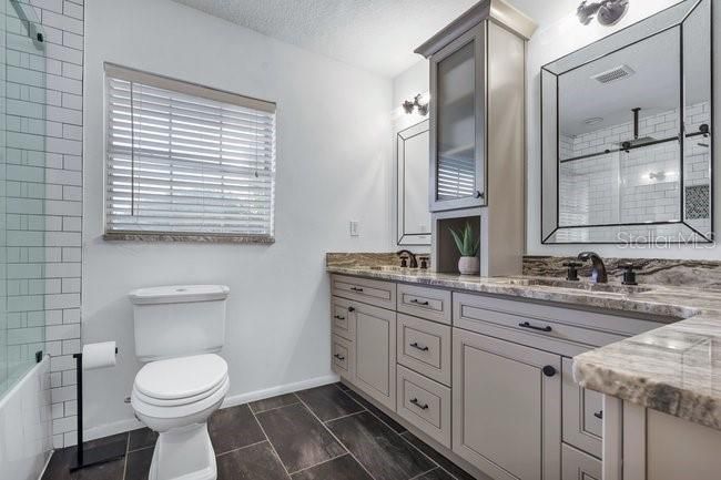 For Sale: $925,000 (4 beds, 2 baths, 2578 Square Feet)