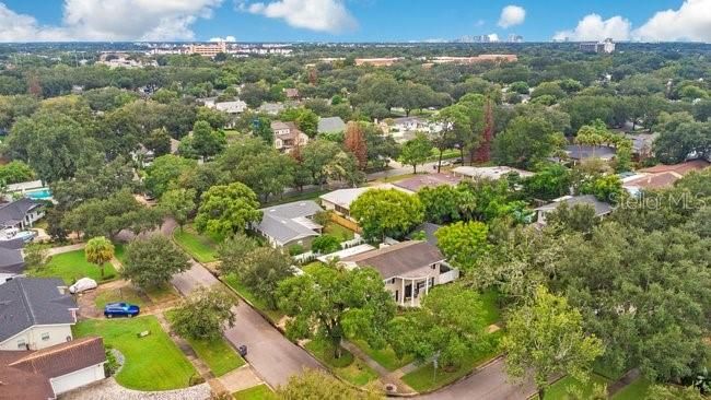 For Sale: $925,000 (4 beds, 2 baths, 2578 Square Feet)