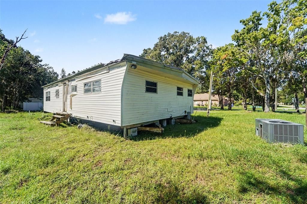 En Venta: $225,000 (1.02 acres)