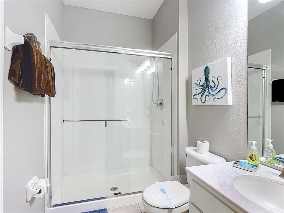 En Venta: $419,000 (3 camas, 3 baños, 1440 Pies cuadrados)