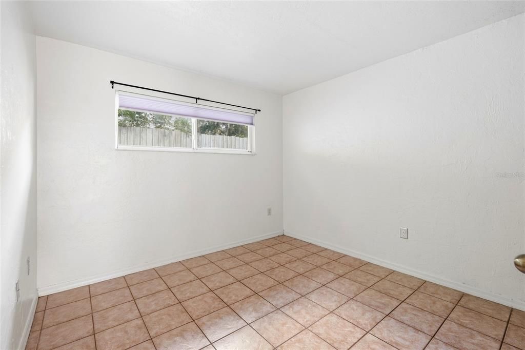 En Venta: $159,900 (2 camas, 1 baños, 907 Pies cuadrados)