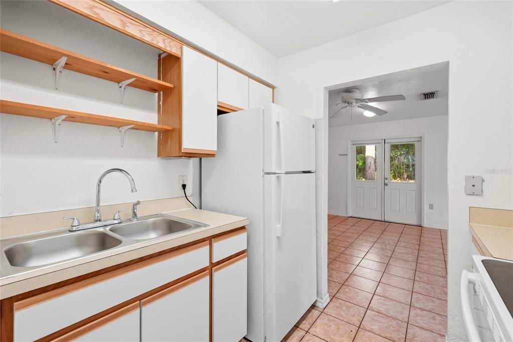 En Venta: $159,900 (2 camas, 1 baños, 907 Pies cuadrados)