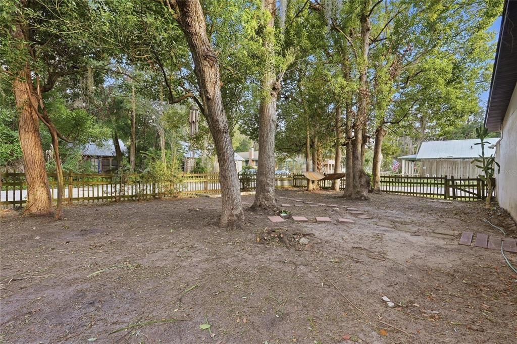 En Venta: $159,900 (2 camas, 1 baños, 907 Pies cuadrados)