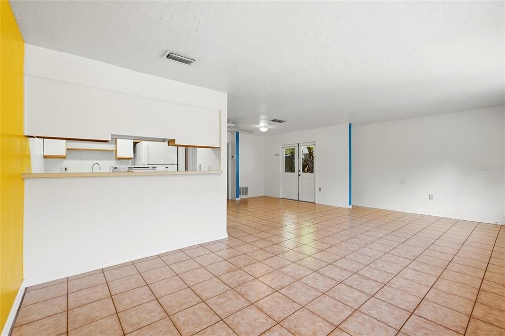 En Venta: $159,900 (2 camas, 1 baños, 907 Pies cuadrados)