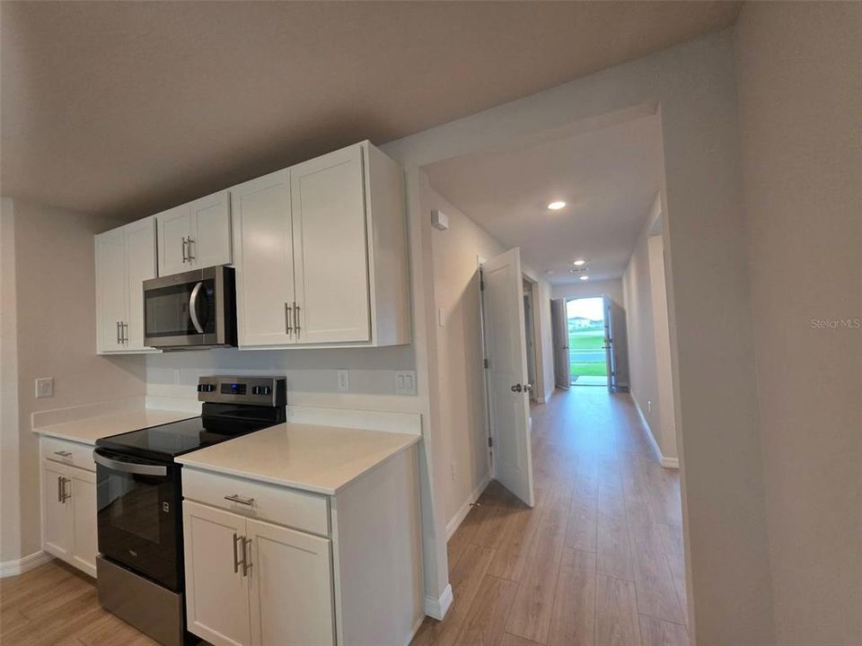 For Rent: $2,600 (4 beds, 2 baths, 1828 Square Feet)