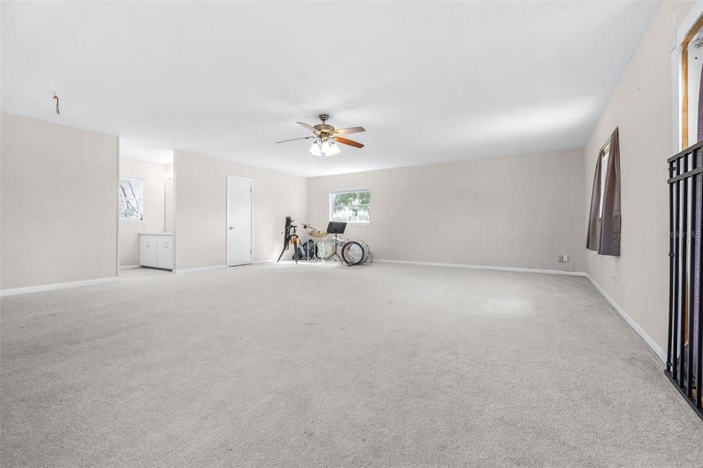 For Sale: $460,000 (4 beds, 4 baths, 3408 Square Feet)