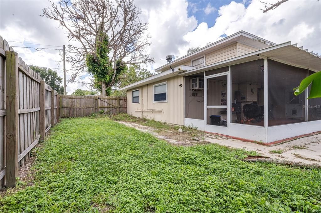 For Sale: $460,000 (4 beds, 4 baths, 3408 Square Feet)