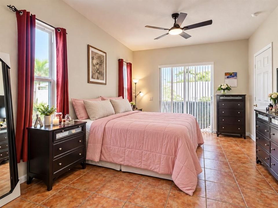 For Sale: $507,000 (4 beds, 2 baths, 2375 Square Feet)