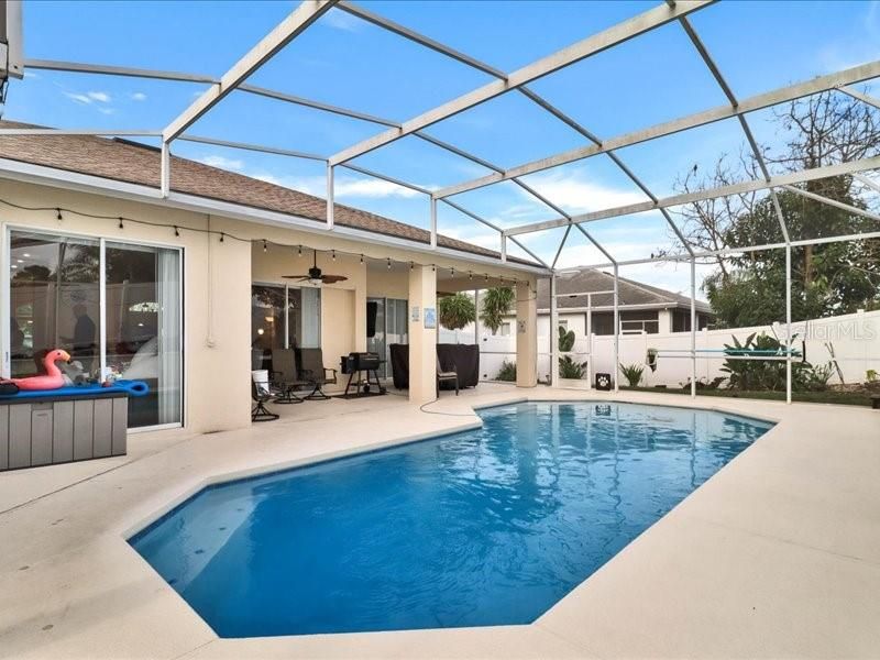 For Sale: $507,000 (4 beds, 2 baths, 2375 Square Feet)