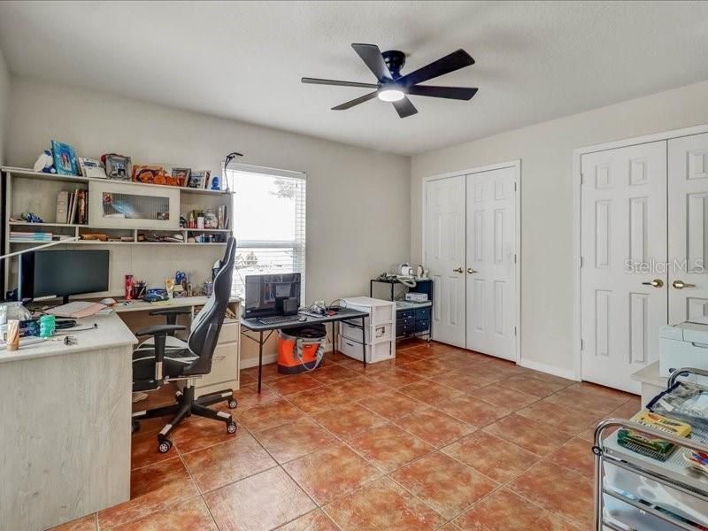 For Sale: $507,000 (4 beds, 2 baths, 2375 Square Feet)