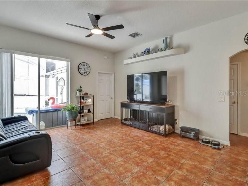 For Sale: $507,000 (4 beds, 2 baths, 2375 Square Feet)