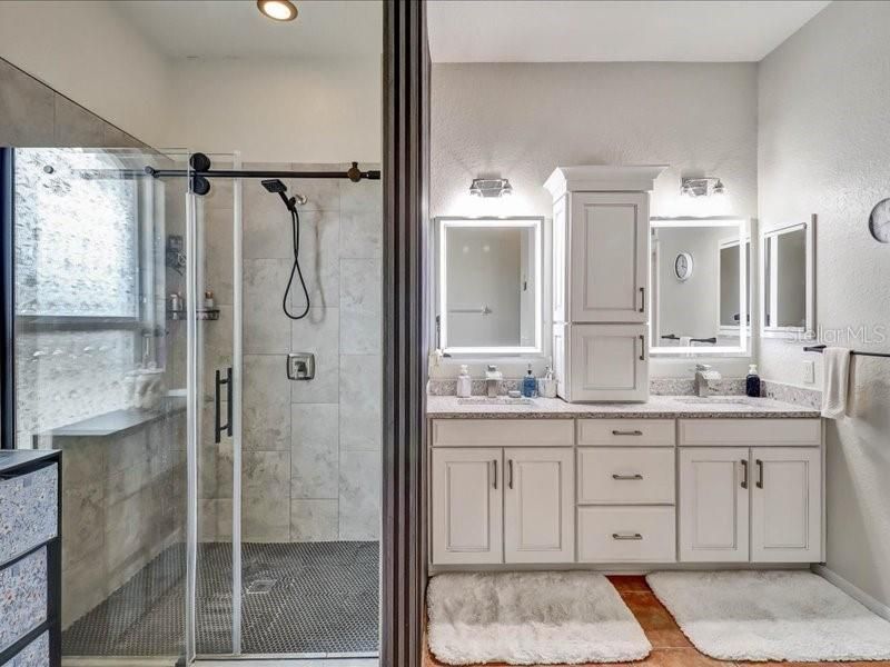 For Sale: $507,000 (4 beds, 2 baths, 2375 Square Feet)