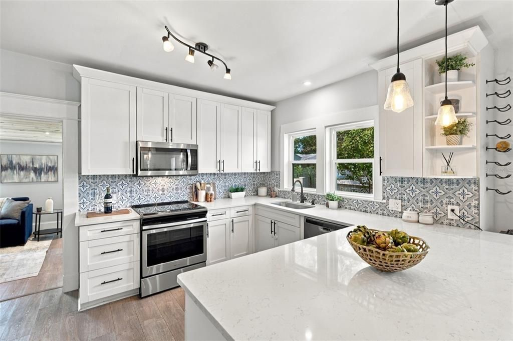 En Venta: $649,999 (3 camas, 4 baños, 1496 Pies cuadrados)