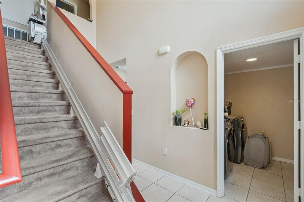 En Venta: $375,000 (4 camas, 2 baños, 2201 Pies cuadrados)