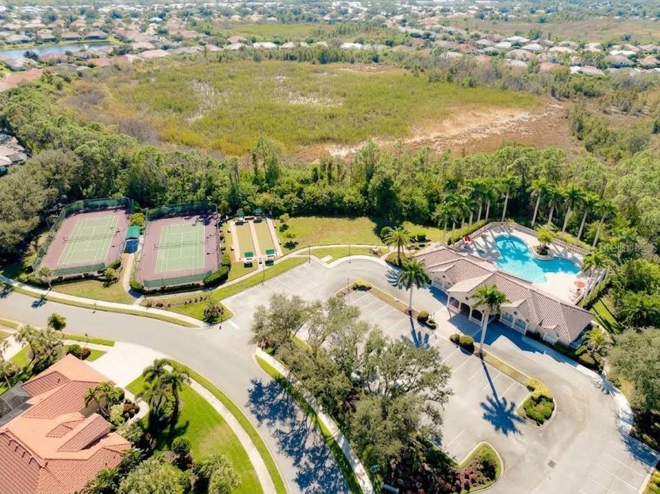 En Venta: $349,000 (2 camas, 2 baños, 1385 Pies cuadrados)