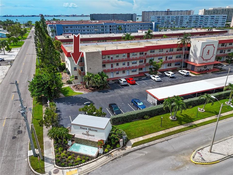 На продажу: $195,000 (2 спален, 2 ванн, 1250 Квадратных фут)