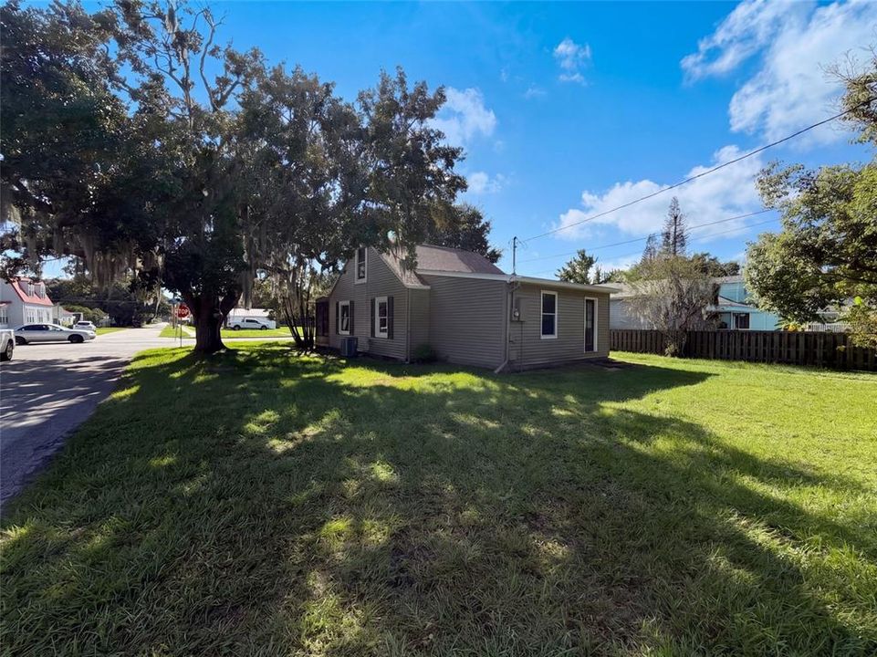 En Venta: $290,000 (3 camas, 2 baños, 1060 Pies cuadrados)