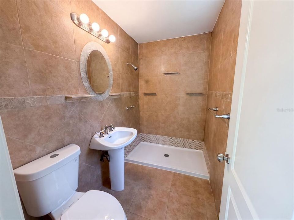 En Venta: $290,000 (3 camas, 2 baños, 1060 Pies cuadrados)