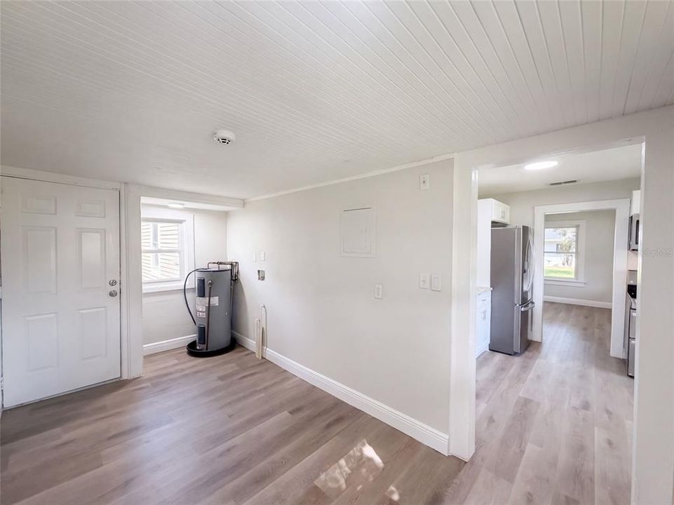 En Venta: $290,000 (3 camas, 2 baños, 1060 Pies cuadrados)