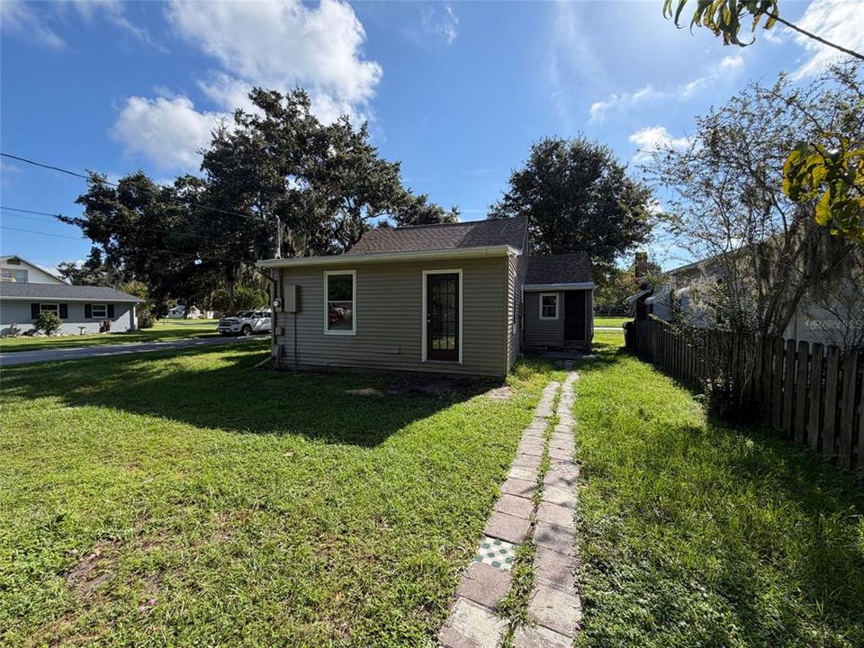 En Venta: $290,000 (3 camas, 2 baños, 1060 Pies cuadrados)