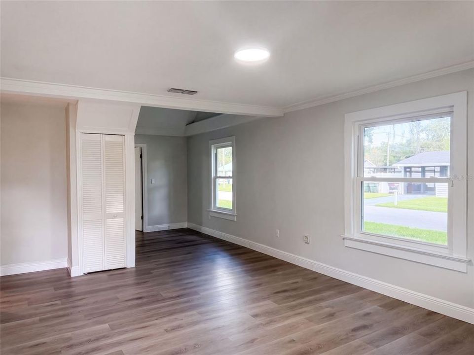 En Venta: $290,000 (3 camas, 2 baños, 1060 Pies cuadrados)