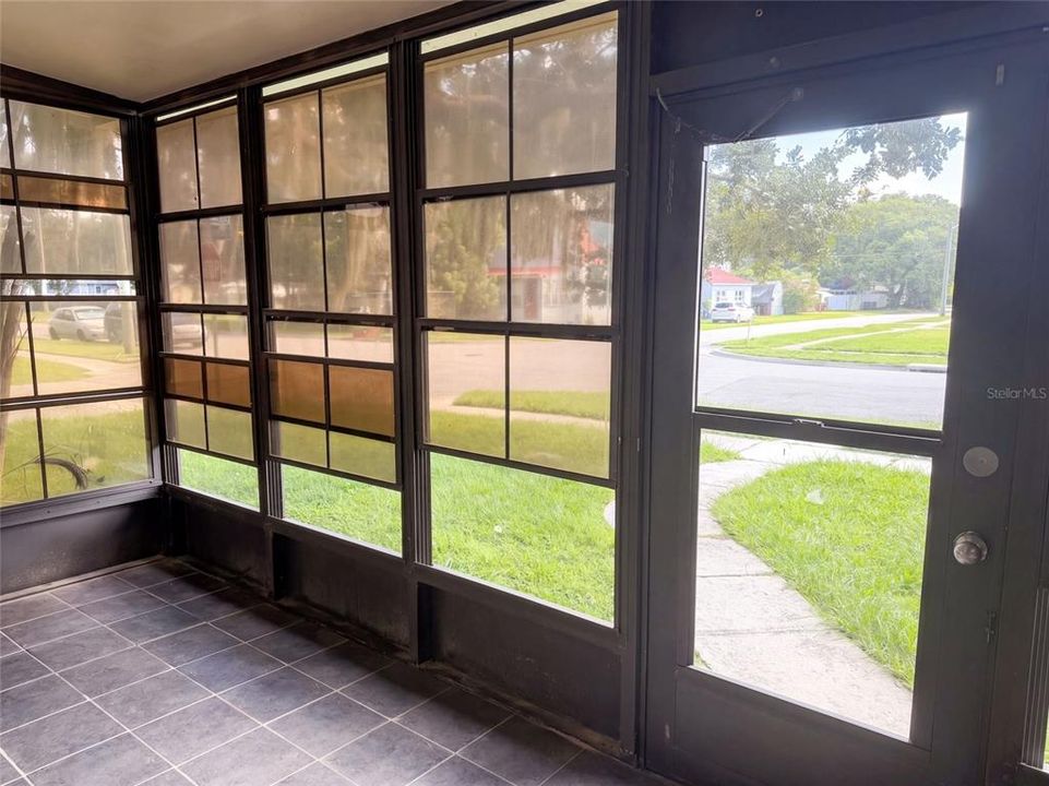 En Venta: $290,000 (3 camas, 2 baños, 1060 Pies cuadrados)