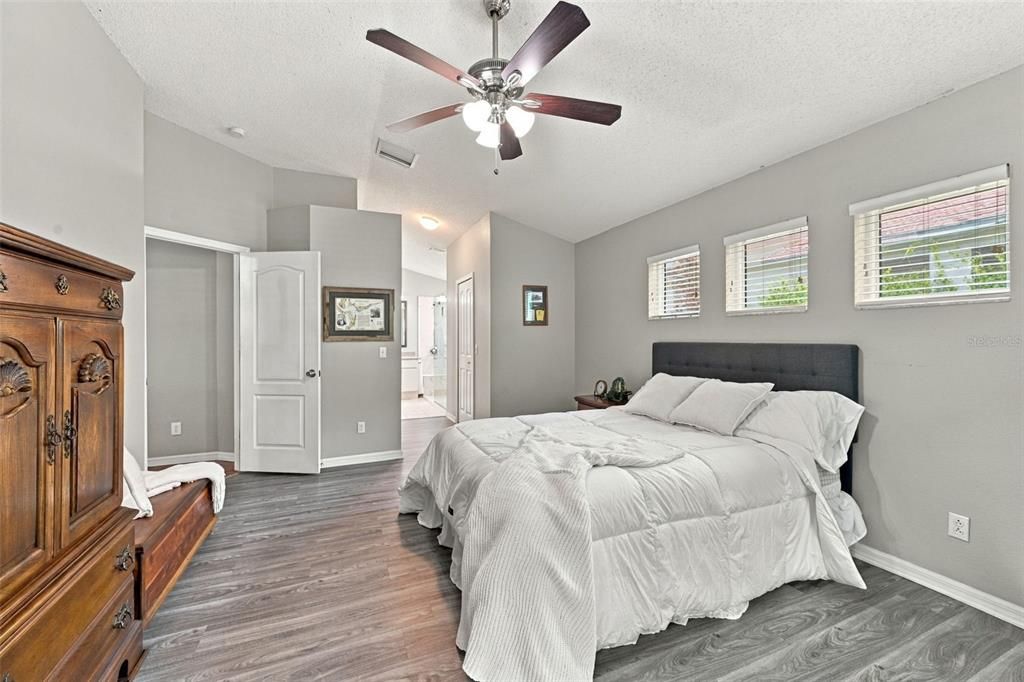 For Sale: $465,000 (3 beds, 2 baths, 1790 Square Feet)