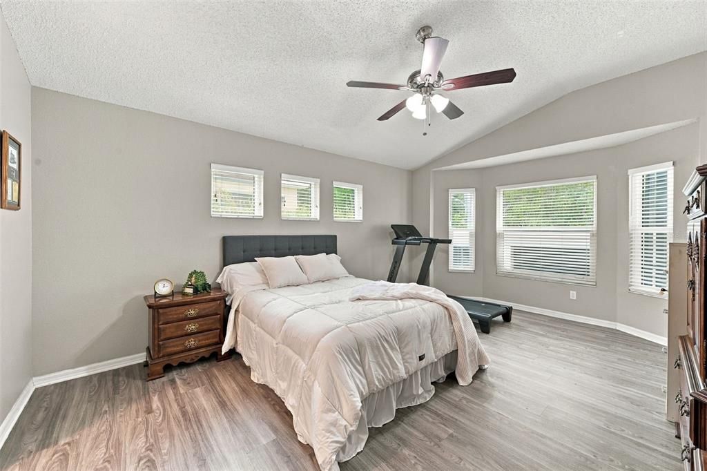 For Sale: $465,000 (3 beds, 2 baths, 1790 Square Feet)