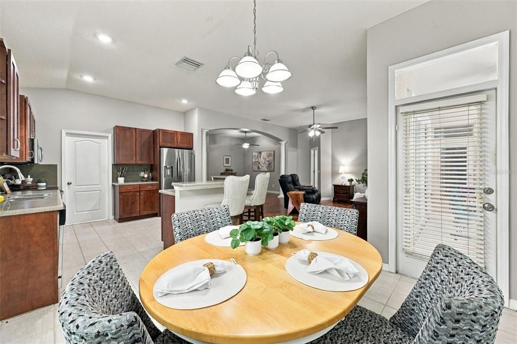 For Sale: $465,000 (3 beds, 2 baths, 1790 Square Feet)
