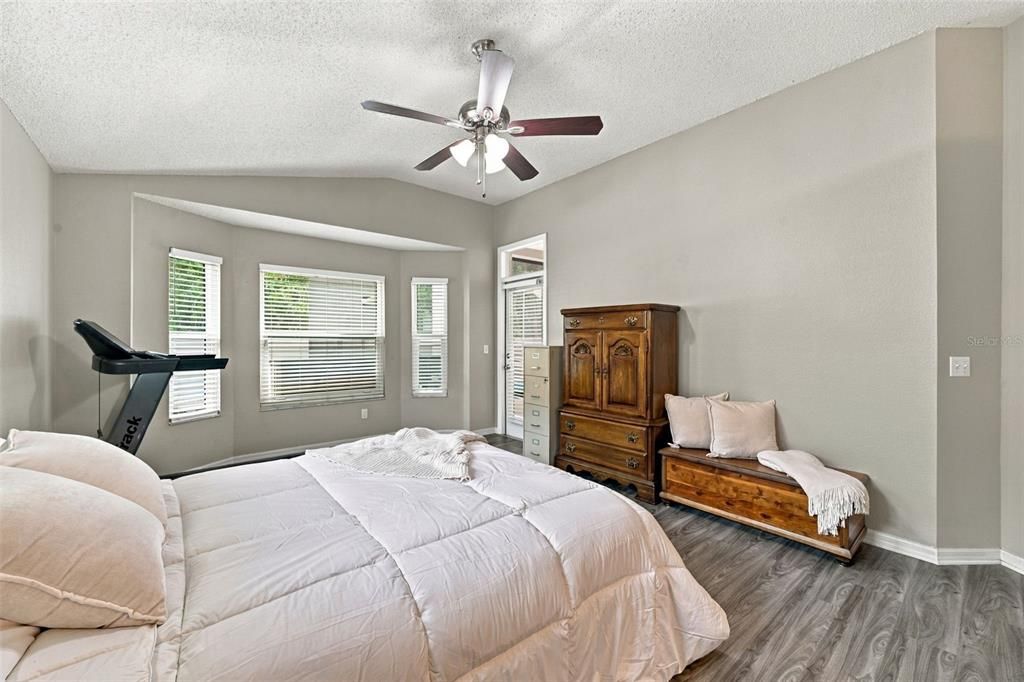 For Sale: $465,000 (3 beds, 2 baths, 1790 Square Feet)