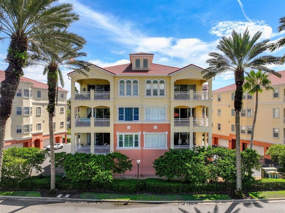En Venta: $696,000 (3 camas, 2 baños, 1859 Pies cuadrados)