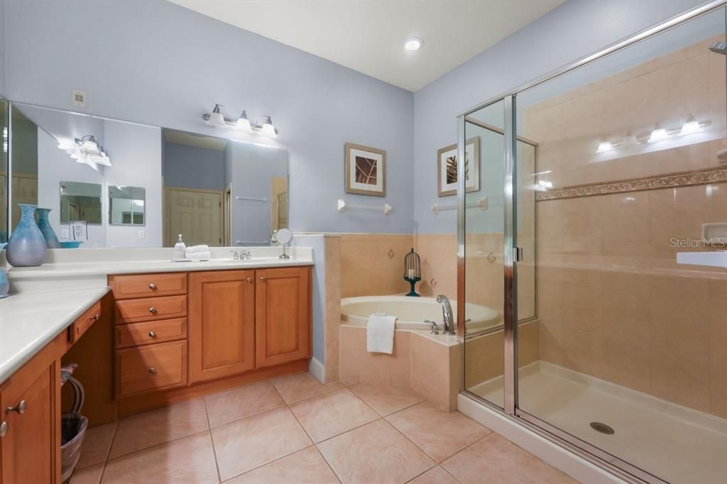 En Venta: $696,000 (3 camas, 2 baños, 1859 Pies cuadrados)