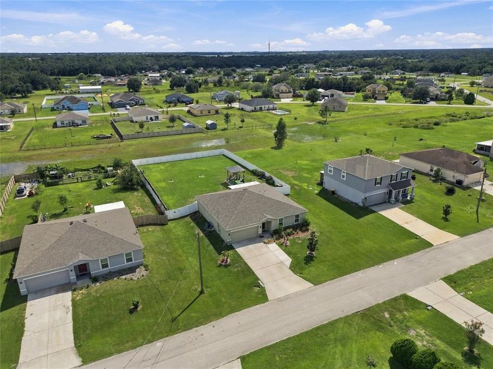 На продажу: $349,900 (4 спален, 2 ванн, 1874 Квадратных фут)