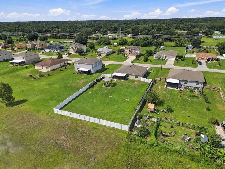 На продажу: $349,900 (4 спален, 2 ванн, 1874 Квадратных фут)