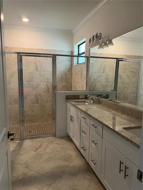 For Rent: $2,500 (4 beds, 3 baths, 2035 Square Feet)