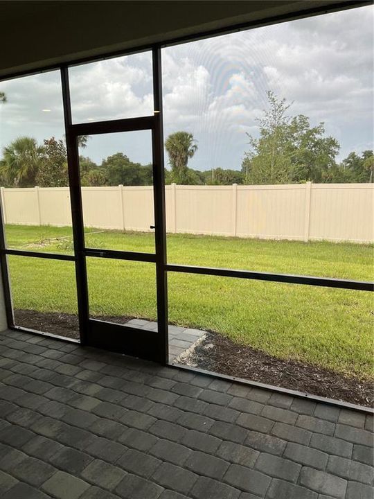 For Rent: $2,500 (4 beds, 3 baths, 2035 Square Feet)