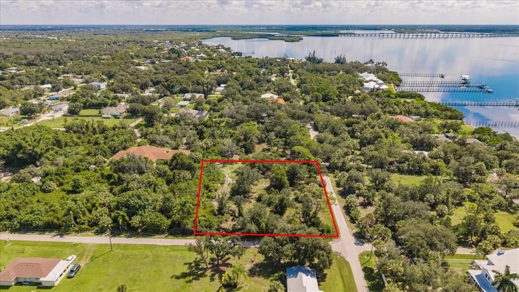 En Venta: $110,000 (0.92 acres)