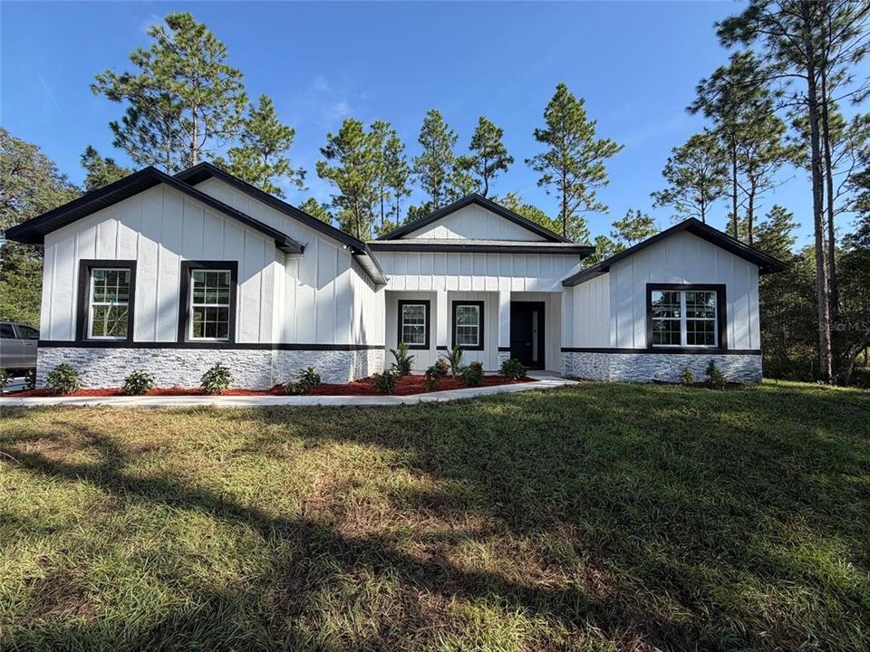 For Sale: $534,900 (4 beds, 3 baths, 2399 Square Feet)