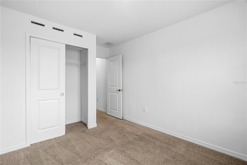 For Rent: $2,000 (3 beds, 2 baths, 1663 Square Feet)