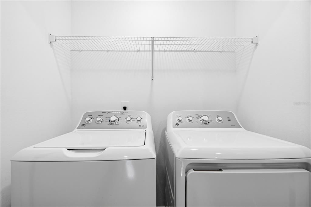 For Rent: $2,000 (3 beds, 2 baths, 1663 Square Feet)