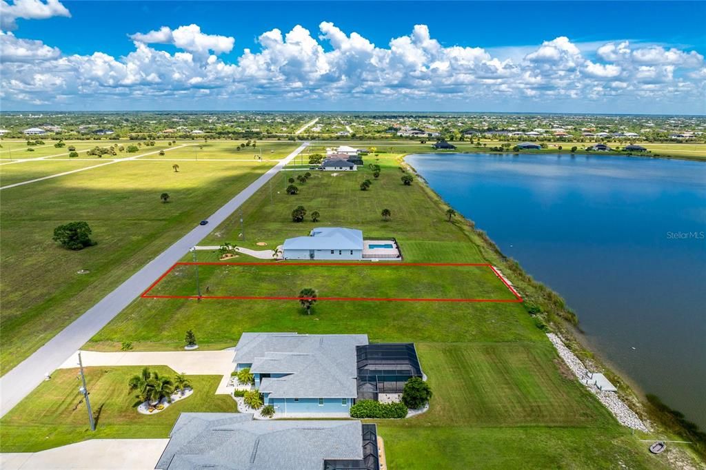 На продажу: $90,000 (0.41 acres)