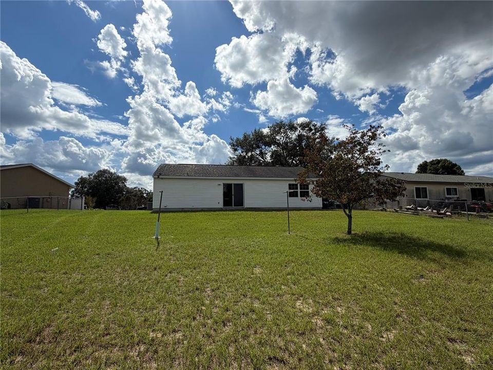 For Rent: $1,500 (2 beds, 1 baths, 901 Square Feet)