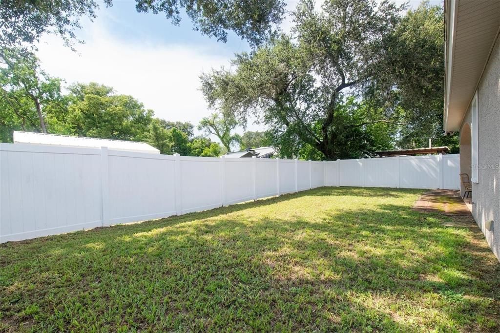 En Venta: $549,900 (3 camas, 2 baños, 2376 Pies cuadrados)
